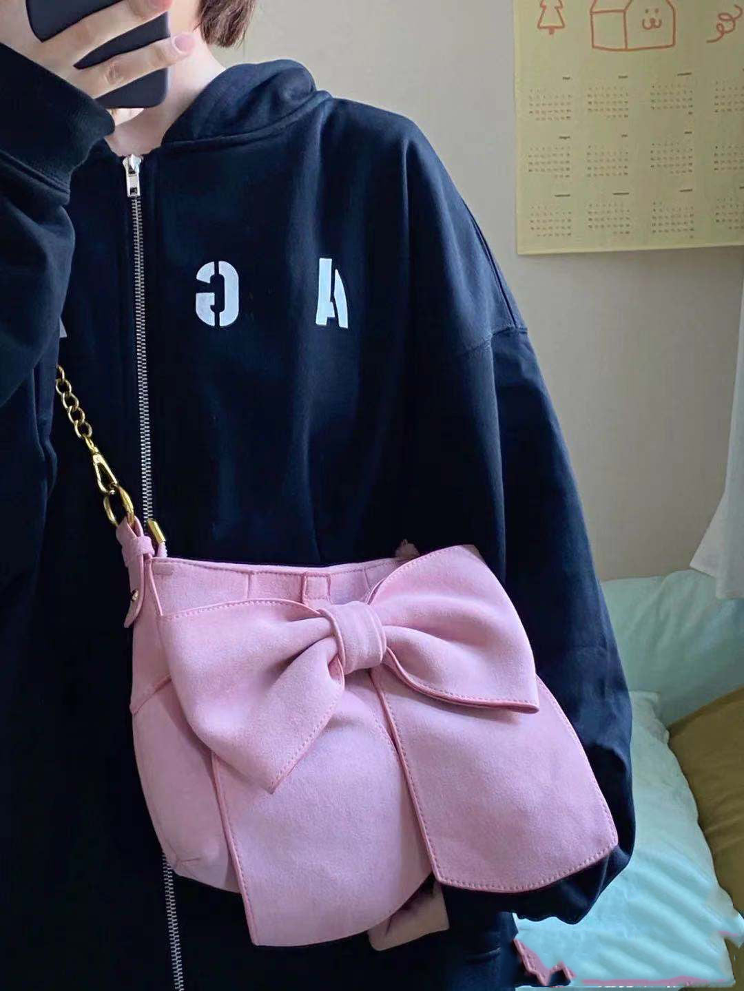 y2k-kawaii-fashion-Girly Pink Bow Handbag--Pinky Dollz